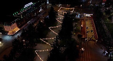Çark Caddesi Ramazan ayına özel led ışıklarla süslendi