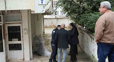 Çay içmek için geldiği dükkânın açılmasını motosikletinin üzerinde beklerken hayatını kaybetti