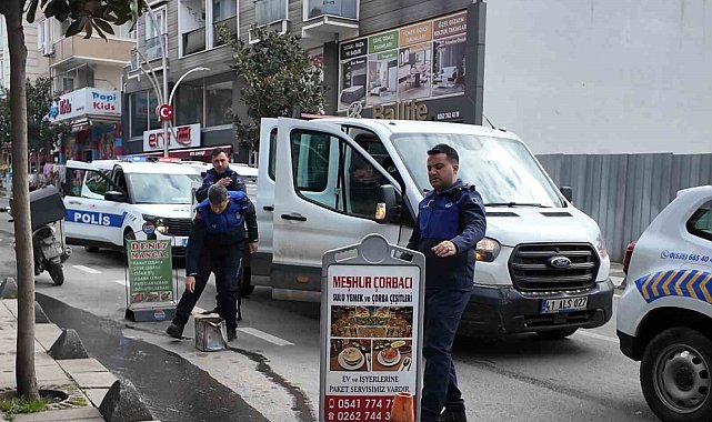 Çayırova'da kaldırım işgaline ceza