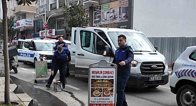 Çayırova'da kaldırım işgaline ceza