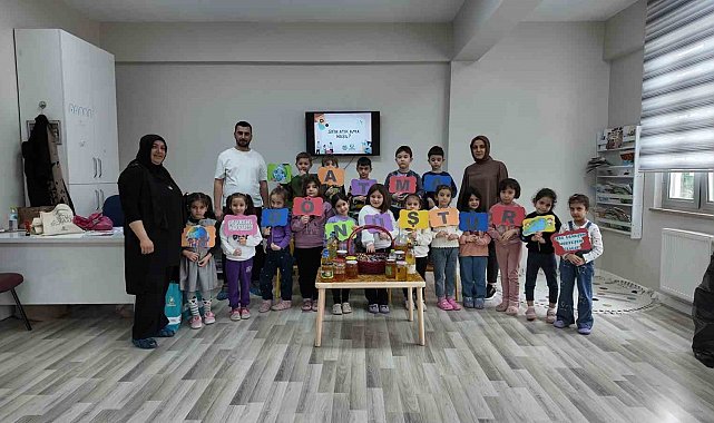 Çayırova'da minik çevrecilere "sıfır atık" eğitimi