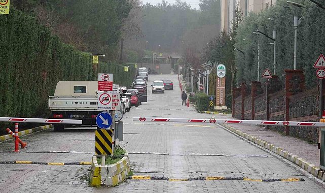 Çekmeköy'de asansör boşluğunda sıkışan kişi hayatını kaybetti