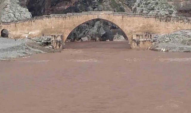 Cendere Çayı yükseldi