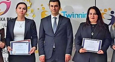 Çeşmeli öğretmenlerden uluslararası başarı