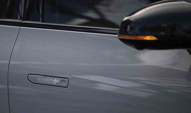 Çin'den bir ilk: Elektrikli araçların gizli kapı kolları yasaklanıyor