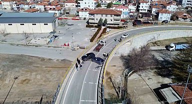 Cip ile otomobil kafa kafaya çarpıştı: 6 yaralı