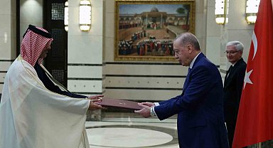 Cumhurbaşkanı Erdoğan'a 3 ülkenin büyükelçisinden güven mektubu