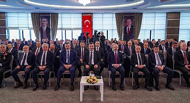 Cumhurbaşkanı Yardımcısı Yılmaz: "Sadece metropol şehirlerin enerjisiyle Türkiye Yüzyılı'nı gerçekleştiremeyiz"