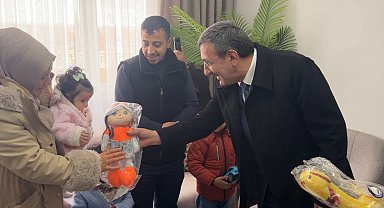 Cumhurbaşkanı Yardımcısı Yılmaz Şahinbey'de sosyal konutları inceledi