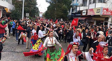 Datça 'Badem Çiçeği Festivali' devam ediyor