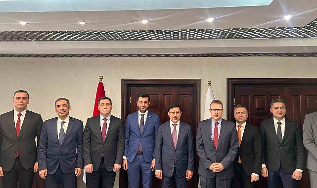 DEİKTürkiye-Irak İş Konseyi Başkanı Halit Acar, Irak Merkez Bankası Başkanı Al-Alaq ile görüştü