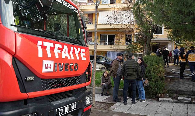 Denizli'de apartman dairesindeki yangın korkuttu