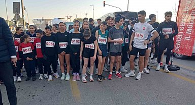 Denizli'de Atatürk Yol Koşusu çekişmeye sahne oldu