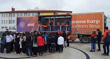 Deprem Simülasyon Tırı Atakum'da