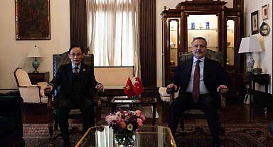 Dışişleri Bakanı Fidan, Vietnamlı mevkidaşı Le Hoai Trung ile bir araya geldi
