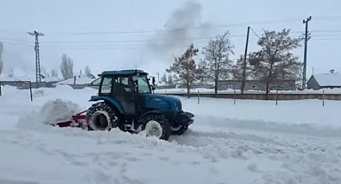 Diyadin'de kar engel olamadı, köy harekete geçti