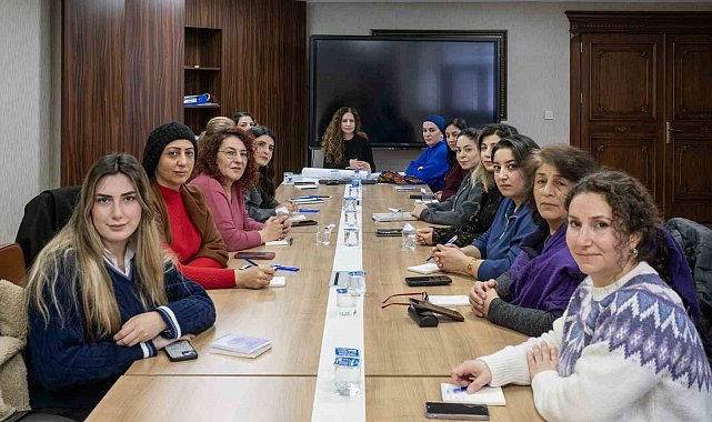 Diyarbakır Büyükşehir Belediyesi kadının insan hakları eğitim programını hayata geçirdi