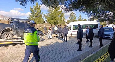 Diyarbakır'da 5 aracın karıştığı kazada maddi hasar oluştu