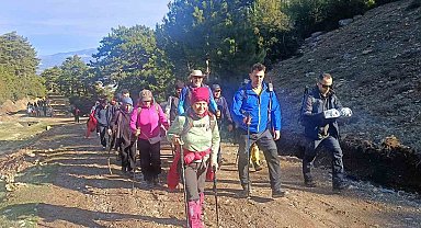 Doğaseverler Denizli'nin yeşilliklerine yürüyor
