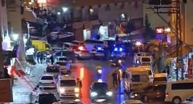 Düğün salonu önünde silahlı saldırıya uğrayan genç ağır yaralandı