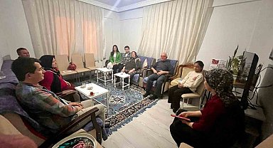 Dumlupınar Kaymakamı Teltik, iftarını şehit ailesiyle açtı