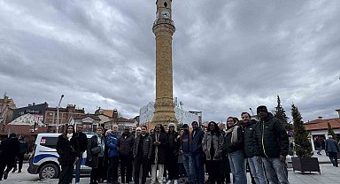 Dünyanın farklı ülkelerinden gelen turizm acente temsilcileri, Çorum'un tarihi mekanlarını gezdi