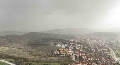 Düzce'de toz taşınımı etkili oluyor