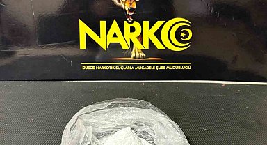Düzce'de zehir tacirleri suçüstü yakalandı