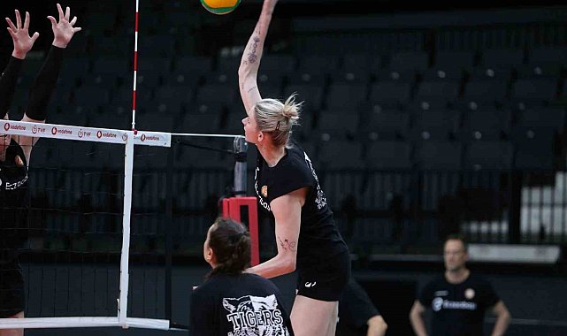 Eczacıbaşı Dynavit, Beşiktaş karşısında