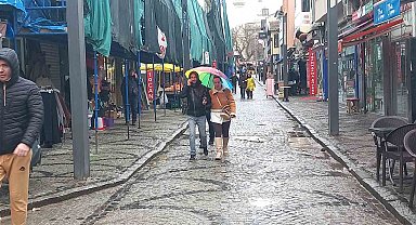 Edirne'de beklenen yağış başladı