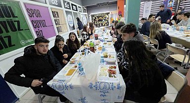 Edirne'de imece usulü iftar: Okul içinde Ramazan bereketi