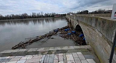 Edirne'de taşkın sonrası hasar gün yüzüne çıktı: Su seviyesi 60 santimetre düştü