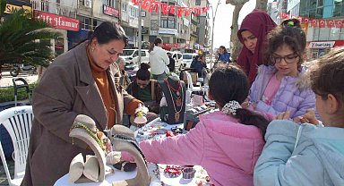 Edremit'te Sevgi Panayırı ilgi gördü