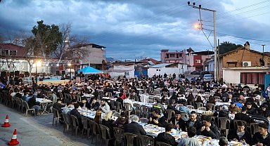 Efeler'de vatandaşlar aynı sofrada buluştu