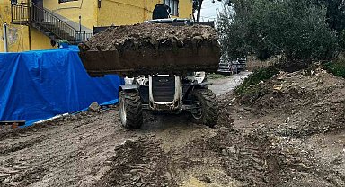 Efeler'den sağanak yağışa hızlı müdahale