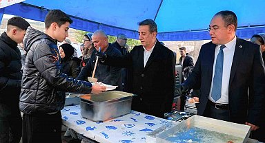 Efeler'in ilk iftar sofrası Alanlı Mahallesi'nde kuruldu