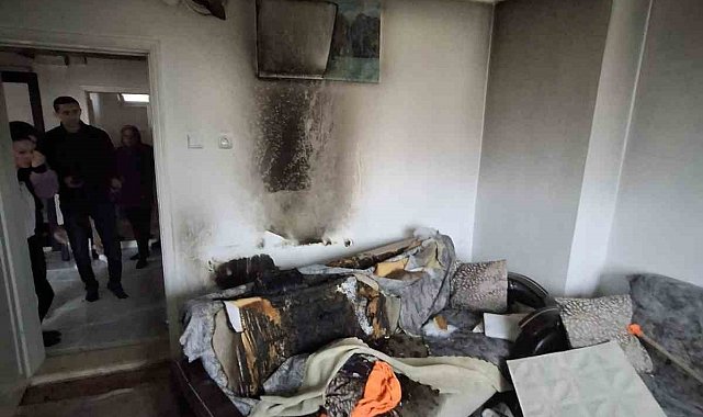 Elektrik kaynaklı küçük çaplı yangın anında söndürüldü