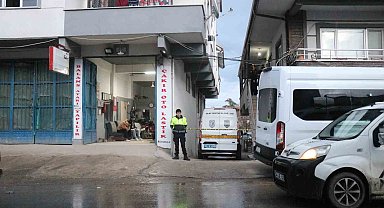 Emekli polis dehşet saçtı: Eşini ve MHP ilçe başkanını silahla vurarak öldürdü