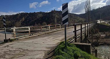 Emet'te köy sakinleri eski köprünün yenilenmesini istiyor