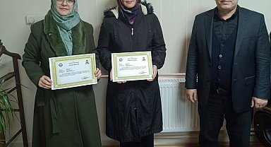 Emet'te Kur'an kursu öğreticilerine başarı belgesi verildi