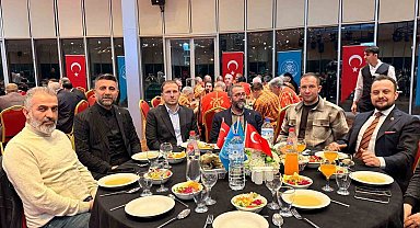 Ercan Özel, yılın en başarılı belediye başkanı seçildi