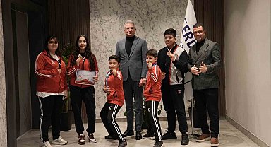 Erdem Koleji'nden karatede tarihi başarı