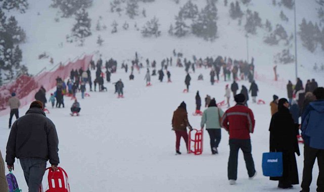 Ergan Kayak Merkezi sömestirin son gününde doldu taştı