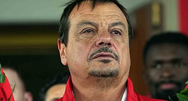 Ergin Ataman'ın annesi hayatını kaybetti