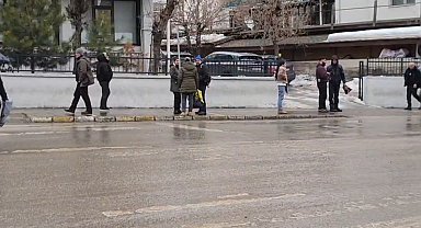 Erzincan'da meydana gelen deprem Tunceli'de de hissedildi