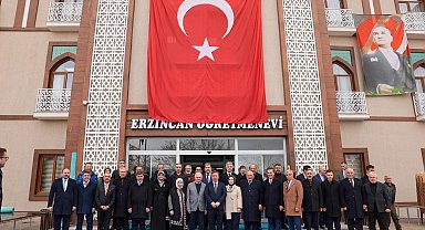Erzincan'da yeni öğretmenevi hizmet binası Binali Yıldırım'ın katılımı ile hizmete açıldı