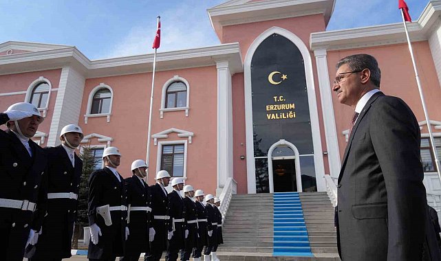 Erzurum Valisi Aydın Baruş göreve başladı