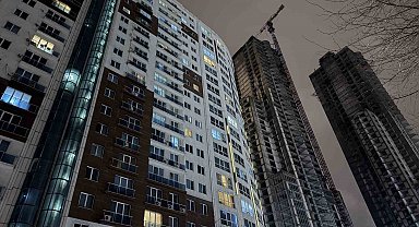 Esenyurt'ta bir sitede 2 kişi silahla vurulmuş halde ölü bulundu