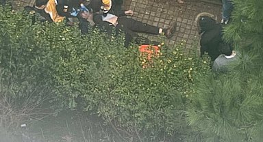 Esenyurt'ta sokakta gördüğü husumetlisini silahla vurarak öldürdü