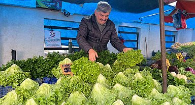 Eskişehir'de dondurucu soğuklar ve sel pazarda etiketleri vurdu